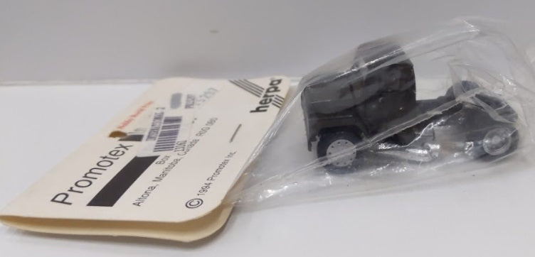 Promotex 15297 HO Herpa Black International 2-Axle Day Cab Truck Kit