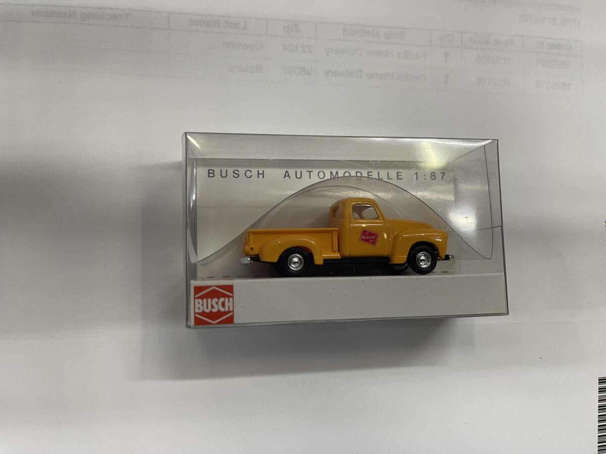 Busch 92107 1:87 MILW RR 1950 Chevrolet Pickup
