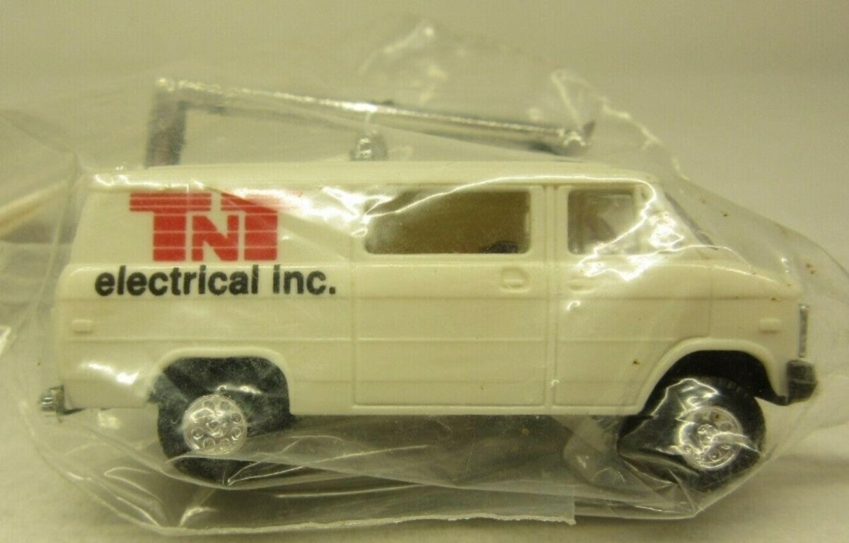Promotex 1012 HO TNT Electric Chevrolet Van