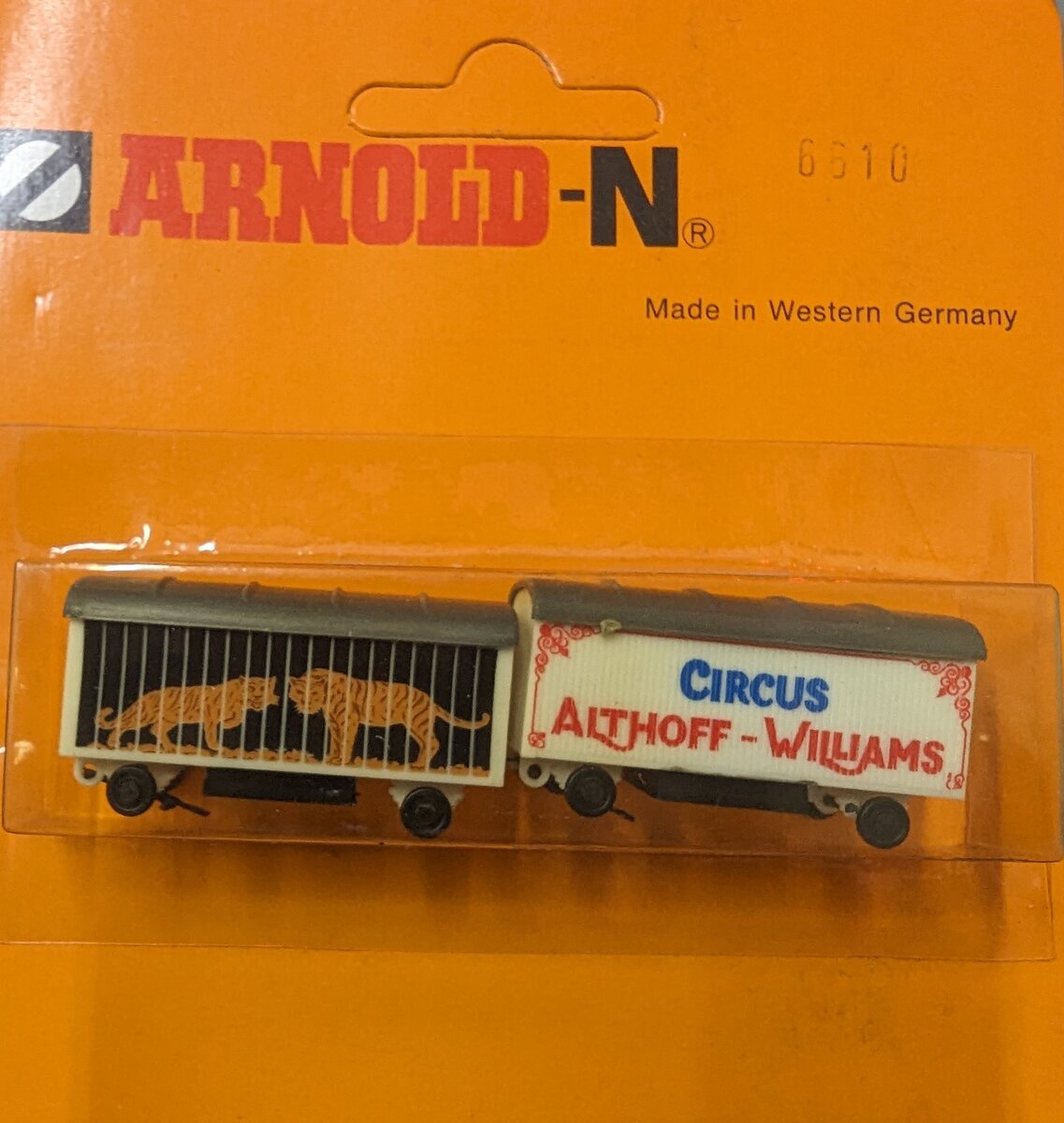 K Arnold 6610 1:160 Althoff-Williams Circus Wagon & Tiger Cage (Set of 2)