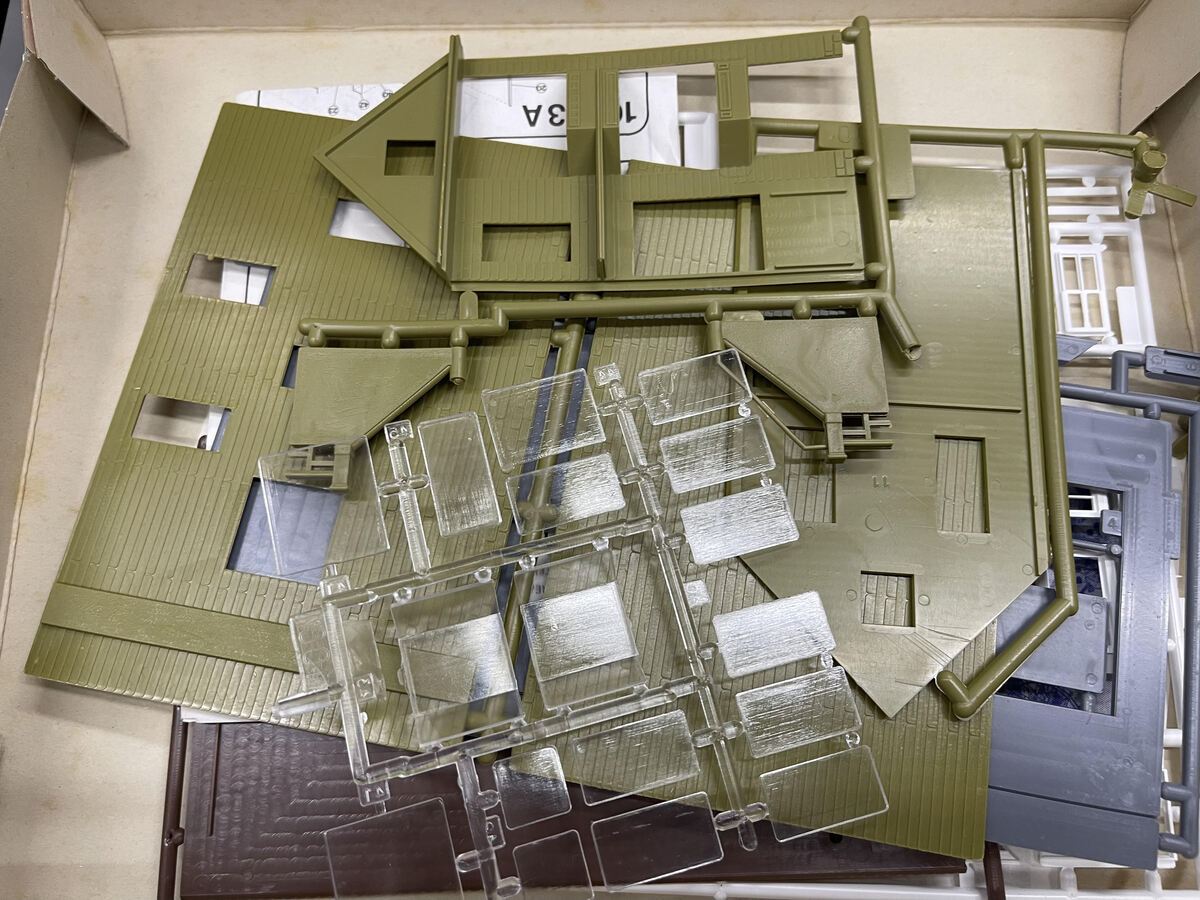 IHC 100-2 HO Queen Ann House Homes of Yesterday And Today Building Kit