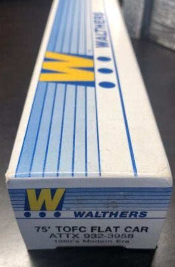 Walthers 932-3958 HO ATTX 75'' TOFC Flat Car 1980''s Moder Era Kit