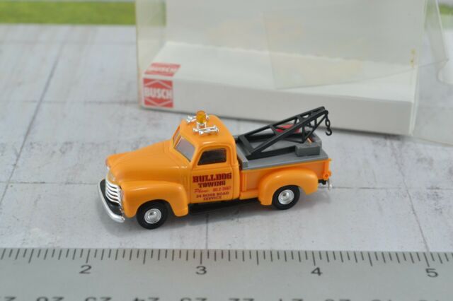 Busch 48209 HO Chevy Pickup Bulldog Towing