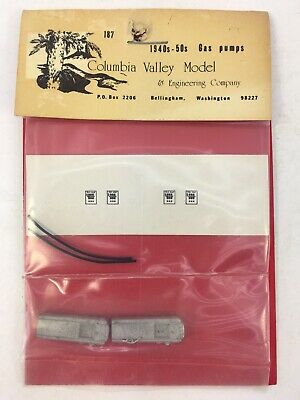 Colombia Valley Models 187 HO Scale 1940s-50s Gas Pumps Kit (Pack of 2)