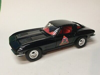 Ertl 9433 1:25 Scale Diecast 1963 "Big A Auto" Corvette Stingray