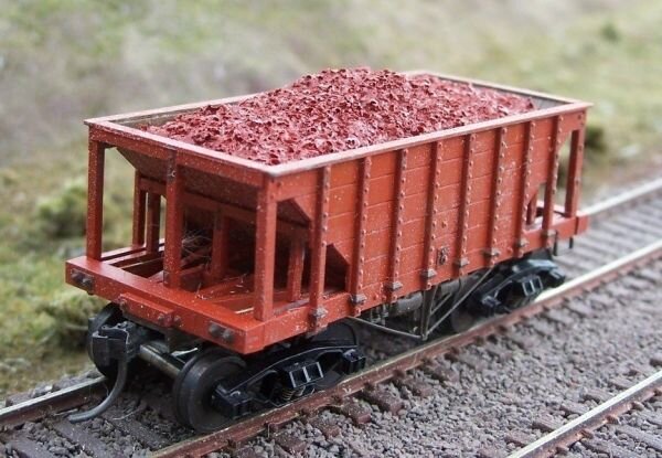 F+N Models 81660 HO Intermountain Ore Car Resin Ore Load (Pack of 2)