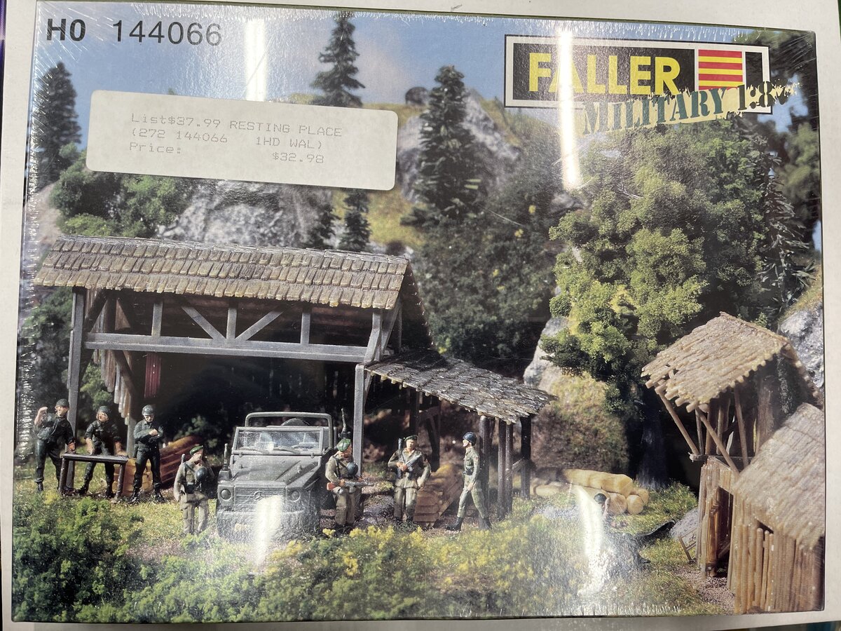 Faller 144066 HO Military Resting place Model Kit