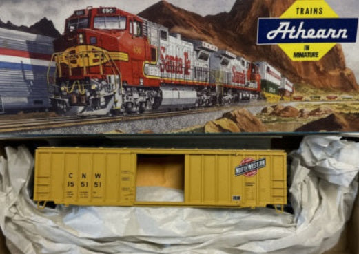 Athearn 5527 HO Scale Chicago & North Western 50'''' SD Rail Boxcar Kit