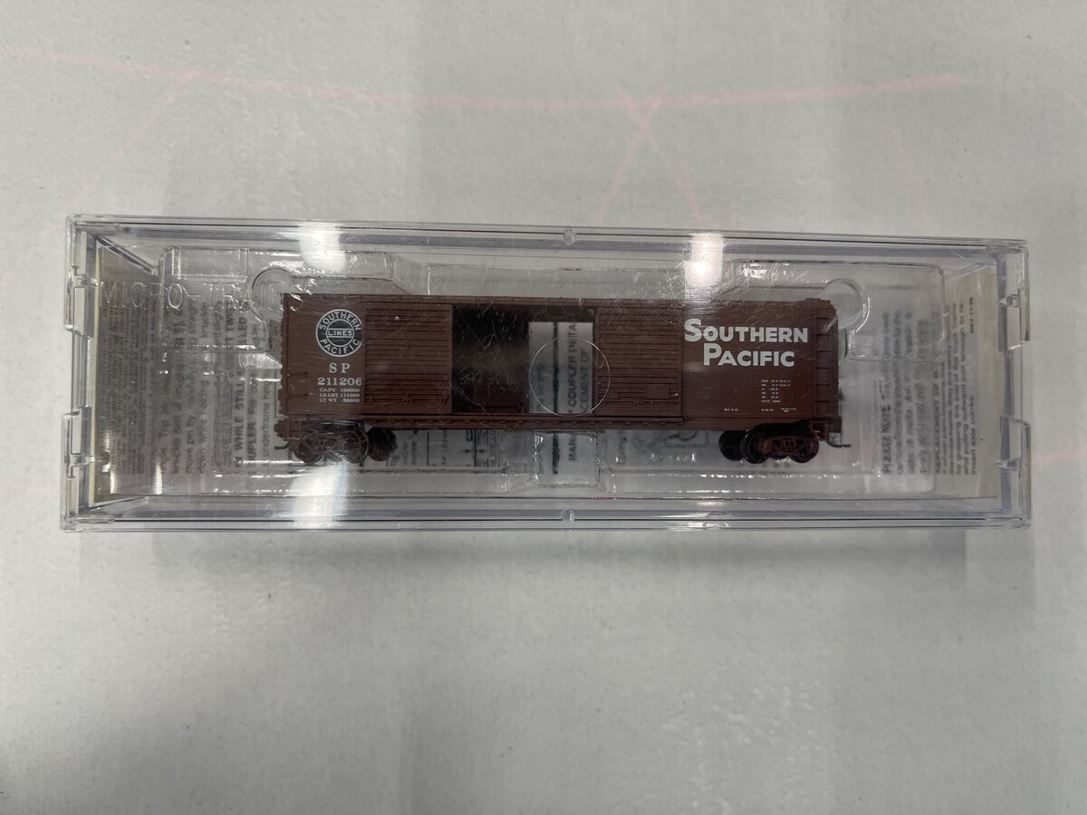 Micro-Trains 50600700 Z Scale Southern Pacific 50' Double Door Box Car #211206