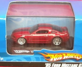 HotWheels 7176 1:87 05' Ford Mustang GT
