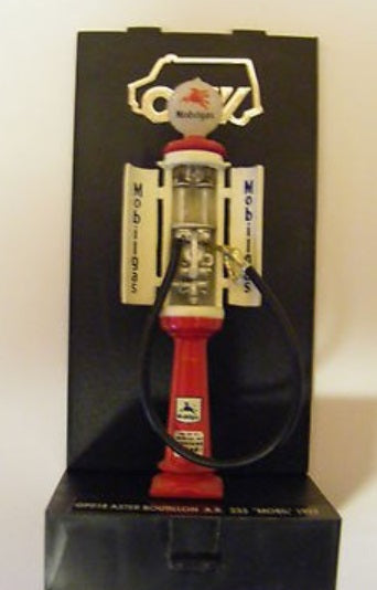 City GP018 1:43 Mobilgas Fuel Pump
