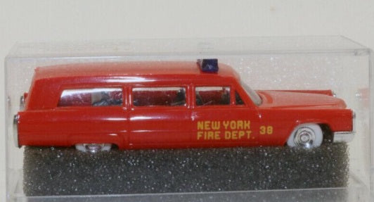 Praline 2908 HO 1966 Caddy Lux NYC Fire Dept Station Wagon #38