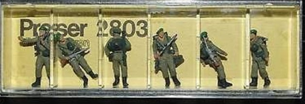 Preiser 2803 HO German Army Riflemen Marching Figures (Set of 6)