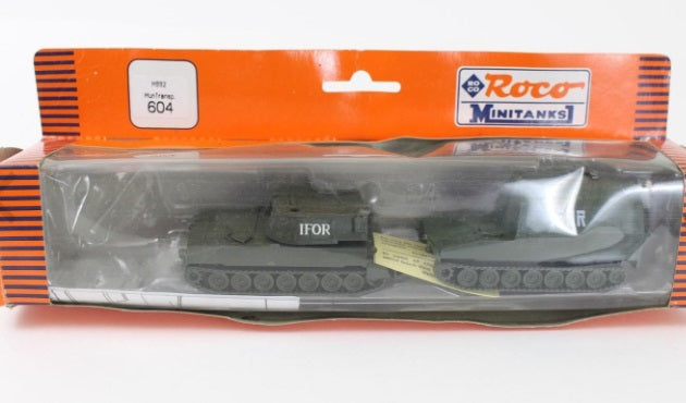 Roco 604 HO Minitanks M992 MunTransp