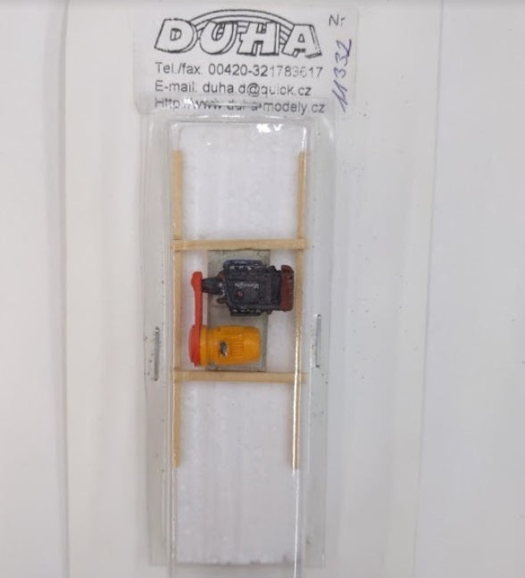 Duha 11332 HO Scale Loads Gas Generator in Wood Heater