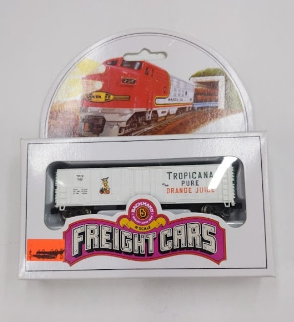 Bachmann 76952 N Tropicana 50' Steel Reefer #742