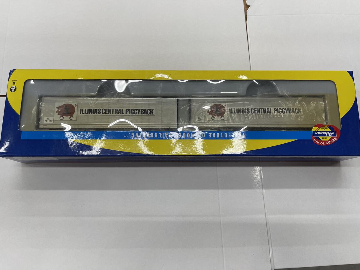 Athearn 73320 HO 40' Fruehauf Z- Van Trailer Illinois Central Piggyback