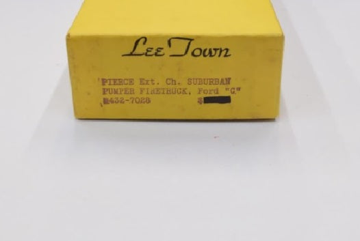 Lee Town 432-7028 HO Scale Pierce Ext. Ch. SUBURBAN PUMPER FIRETRUCK, Ford "C