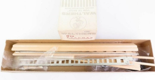 Walthers FP2H HO Pullman Train Kit