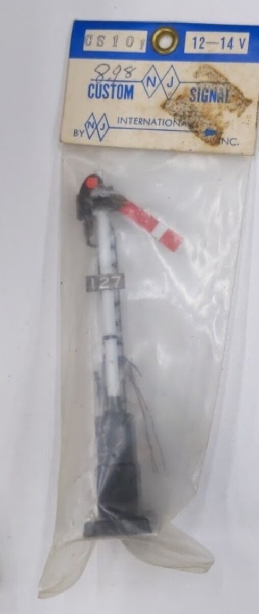 NJ International CS101 HO Custom Signal 127