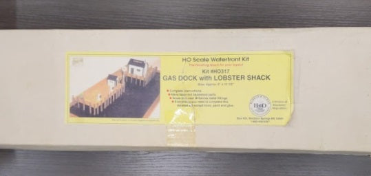 Harbor & Ocean HO317 HO Gas Dock With Lobster Shack Kit