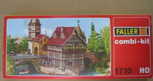 Faller 1710 HO German Castle Gate Tower Kit