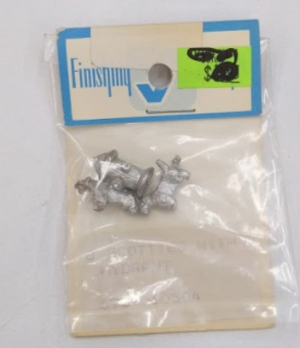Finishing Touches 675-010504 HO Scotties With Hydrant (Pack of 2)