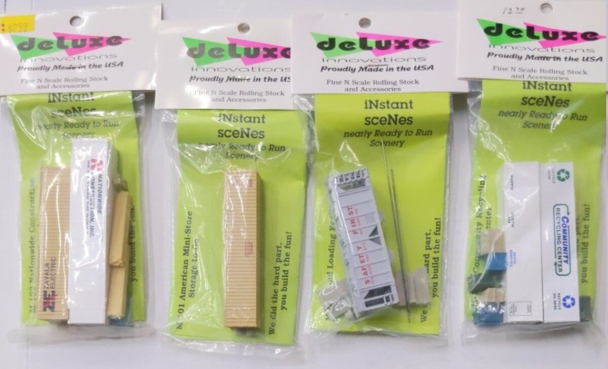 Deluxe Innovations L-7 Lot of 4 N Scale Assorted 40" Container Packs