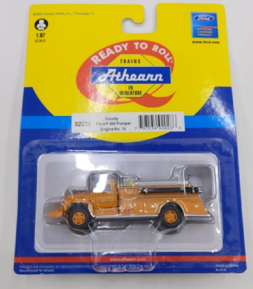 Athearn 92028 1:87 Ford F-850 Pumper Engine #14 County Fire Department