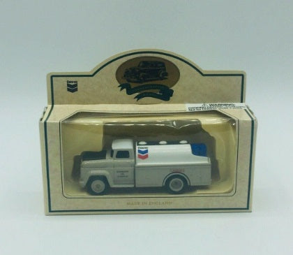Lledo 1:87 Chevron Fuel Tanker Delivery Truck Conmemorative Model