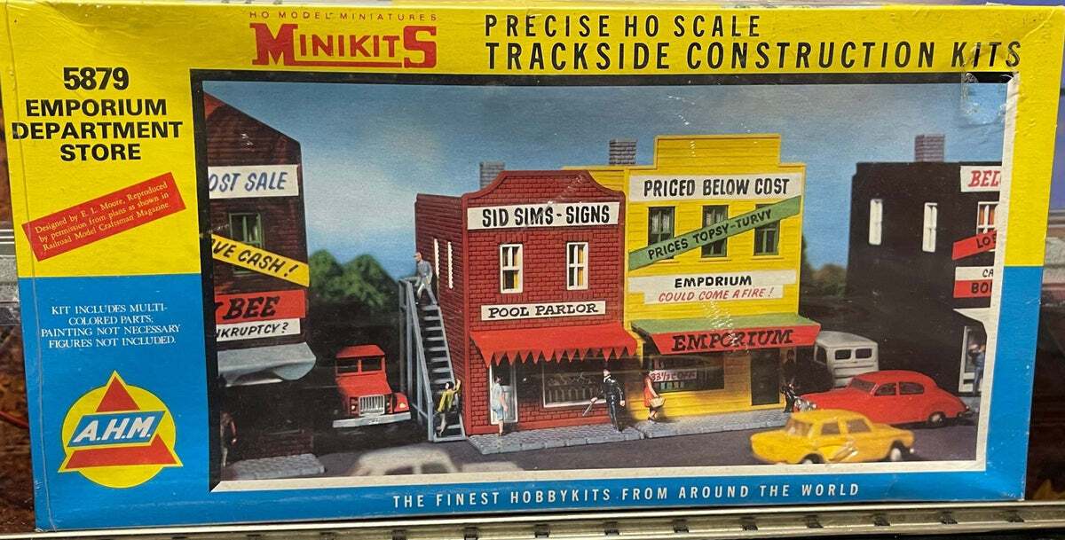 AHM 5879 HO Scale MiniKits Emporium Department Store Building Kit