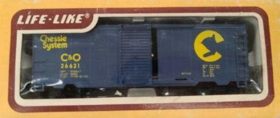 Life Like 8476 HO Chessie System C&O 26621 S/D Box Car #26621