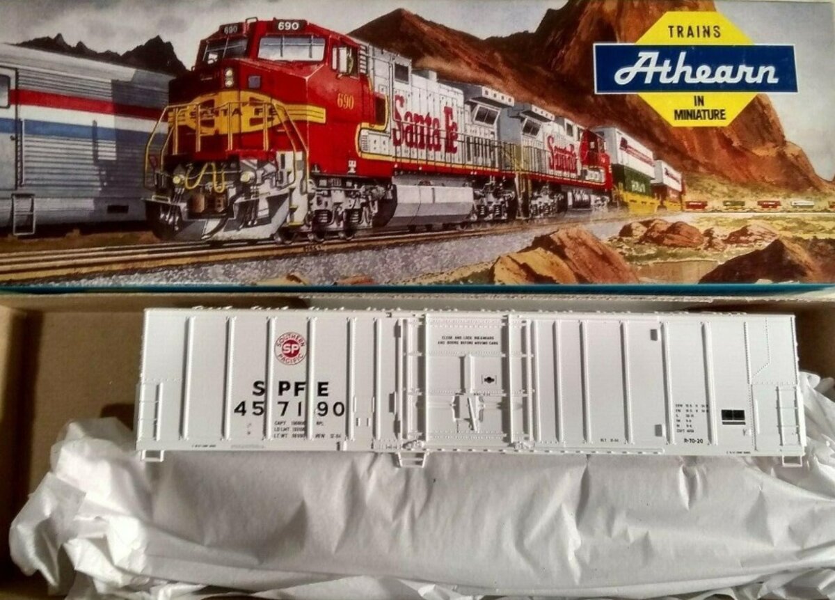 Athearn 2901G HO 57 Mech Reefer S Pacific Fruit Express Car # 457190 Kit