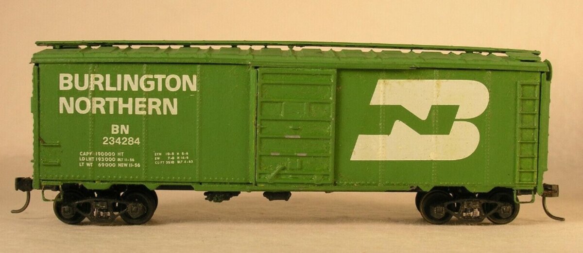 IHC HO Burlington Northern Box Car # 234264