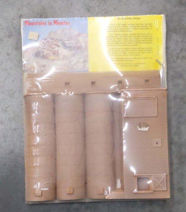 Isle Laboratories 405 HO Mountains in Minutes Grain Elevator Façade