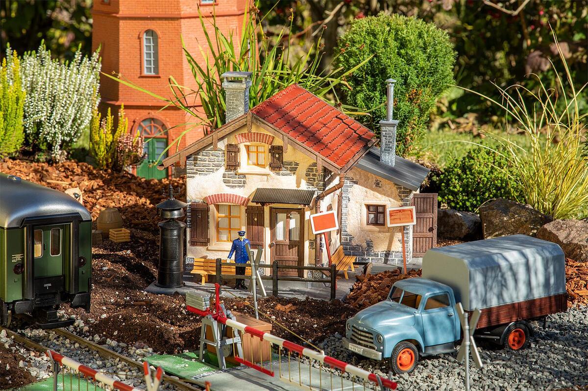 Pola 330877 G Gatekeeper’s Lodge Kit
