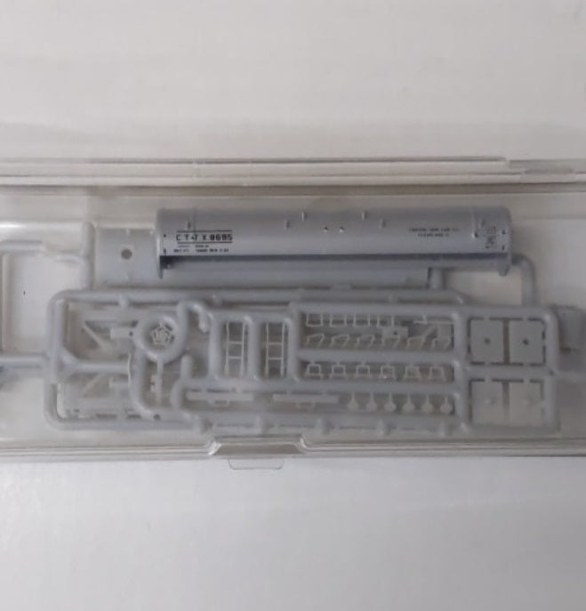 InterMountain N CT & TX Canton Cleveland Tank Car Kit #8695 No Wheels No Coupler
