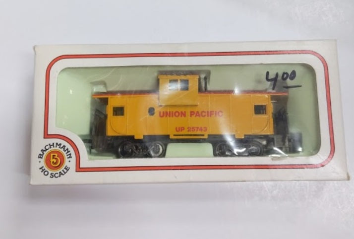 Bachmann 43-1007-01 HO Union Pacific Wide Vision Caboose