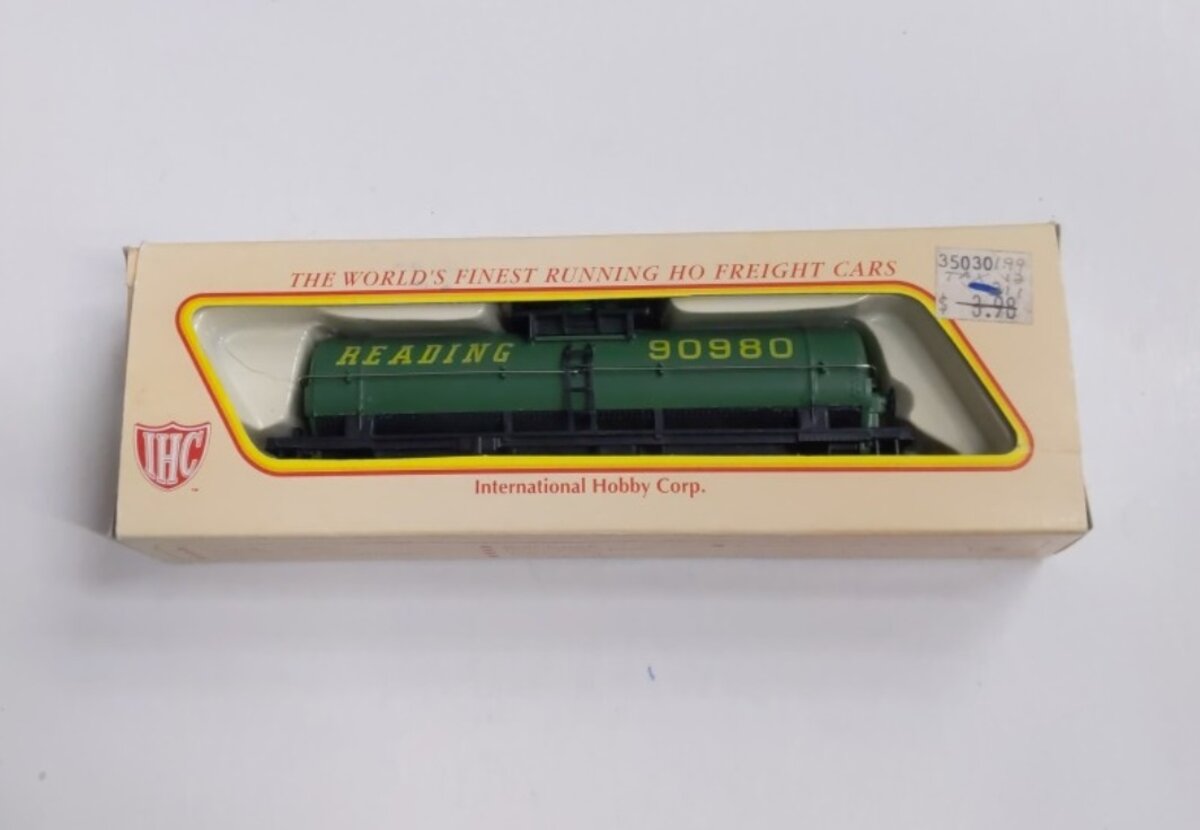 IHC 90980 HO Reading RR 36' Tank Car #90980