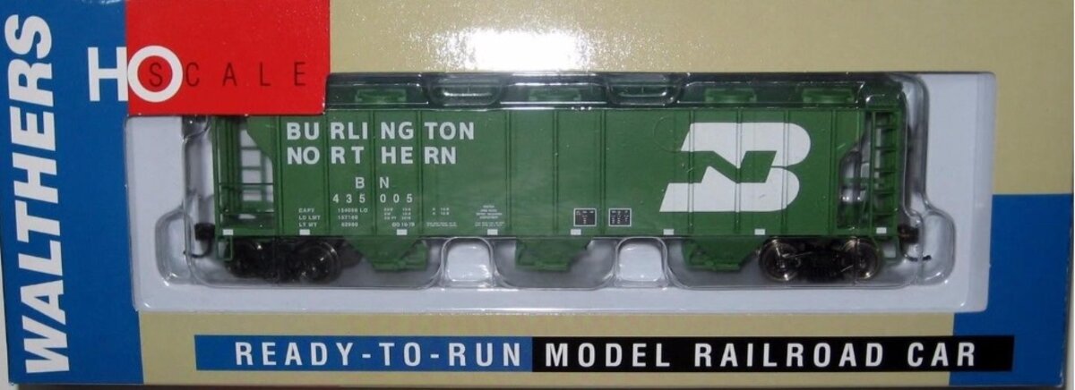 Walthers 932-61453 HO Burlington Northern PS-2 2893 Cu Ft Covered Hopper #435005