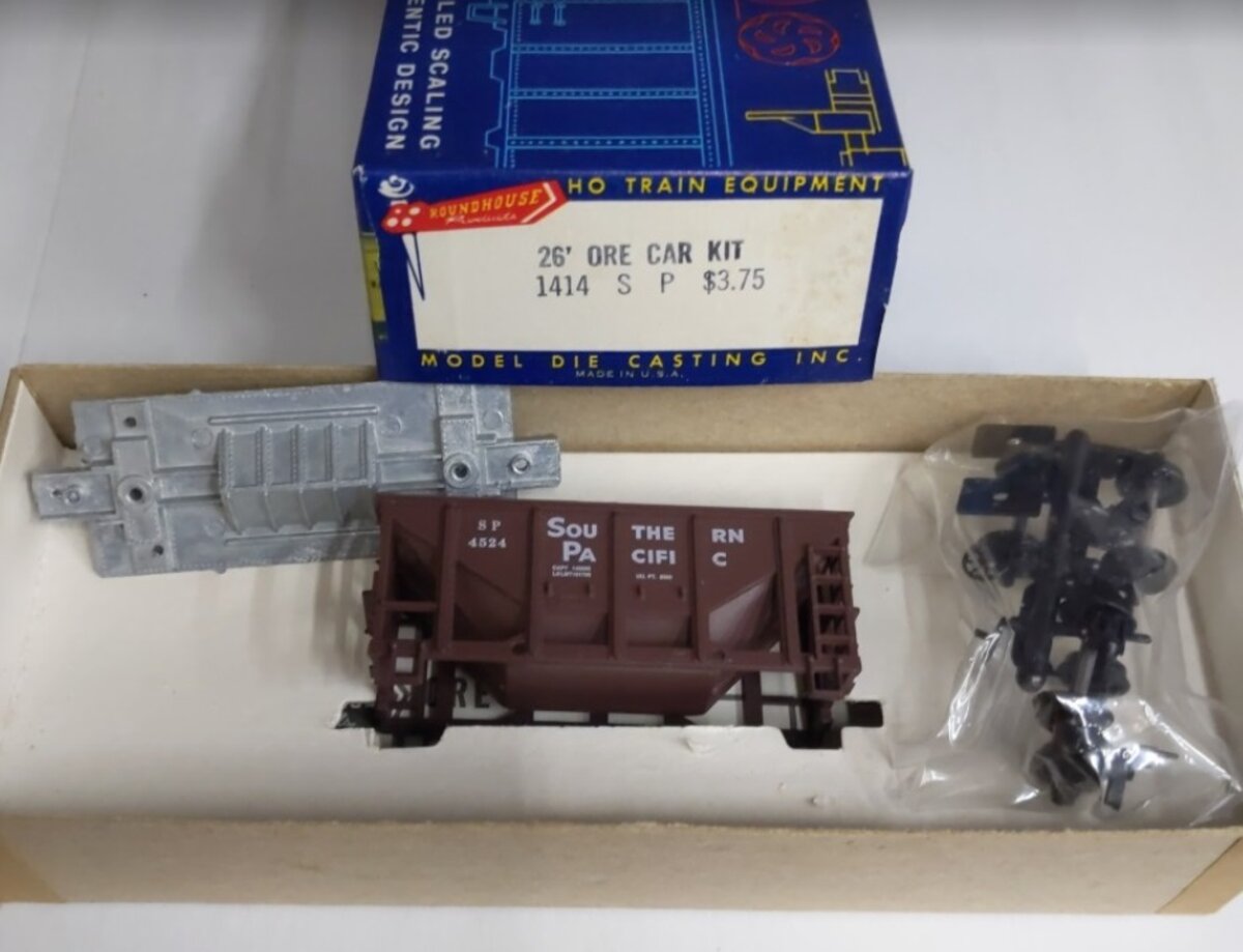 Roundhouse 1414 HO Union Pacific 26' Ore Car Kit