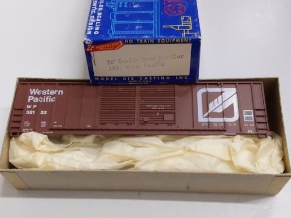 Roundhouse 1981 HO West Pacific 50' Double Door Boxcar Kit
