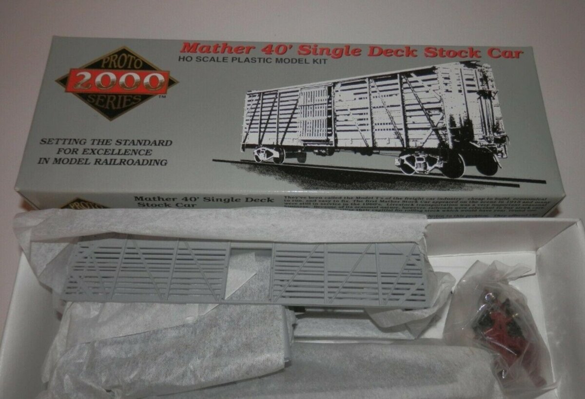 Proto 2000 21215 HO 40' Undecorated Mather Single Deck Stock Car Kit