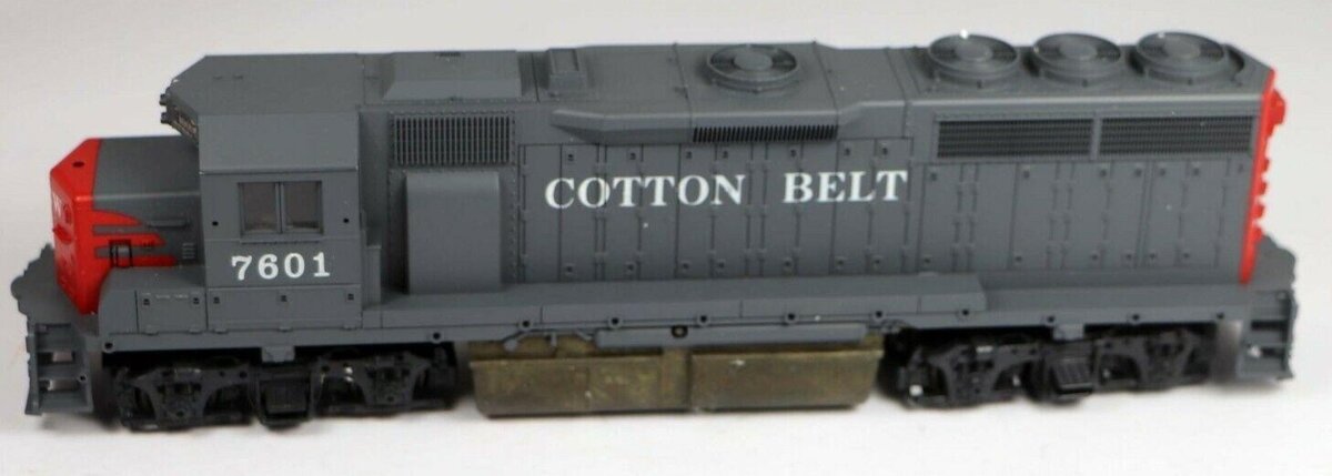 Con-Cor 0015-001011 HO Cotton Belt EMD GP-40 Diesel Locomotive #7601