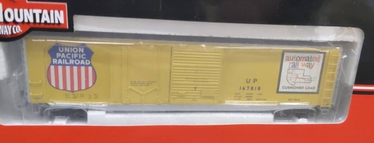 InterMountain 45616-10 HO Union Pacific 50' Double Door Boxcar # 17818