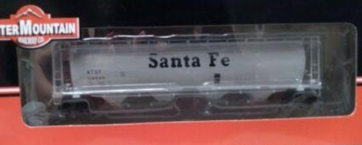 InterMountain 45135-01 HO Santa Fe Gray Cylindrical Covered Hopper Car # 316044