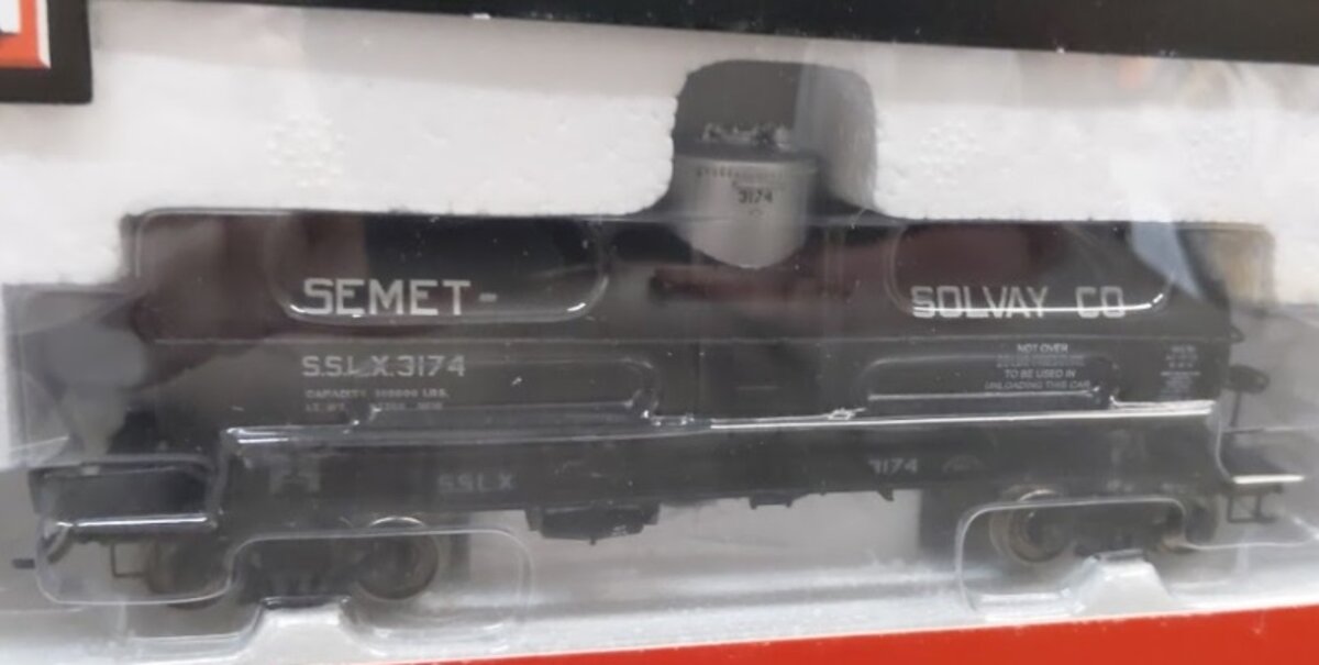 InterMountain 46213-18 HO Semet-Solvay 10,000 Gallon Tank Car #3174