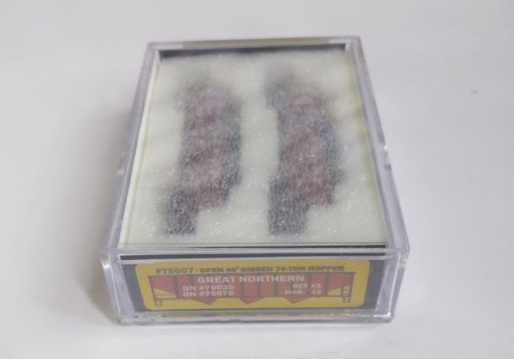 Full Throttle FT5007-2 Z Scale Great Northern Open 40' Ribbed 70-Ton Hopper