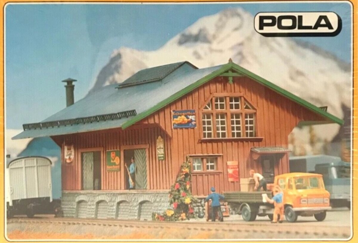 Pola 659 HO Good Shed Plastic Building Kit – Trainz