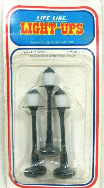 Life Like 01201 O Lamp Posts 16 V or DC (Pack of 3)
